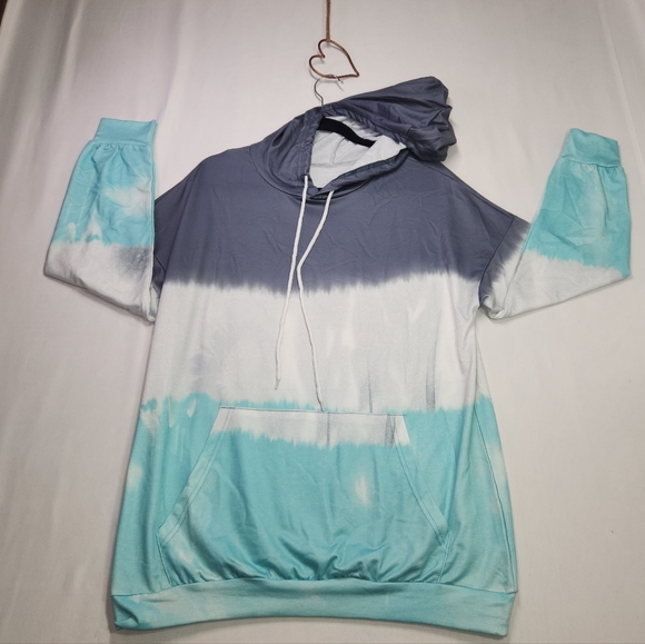 other Tops - 🩵🤍🩶Gradient Hoodie in Black and Teal Size XL